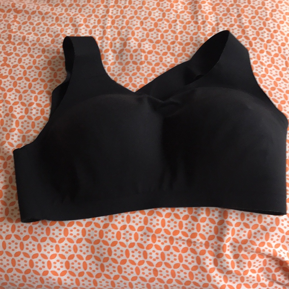 Lululemon Enlite bra 36DD